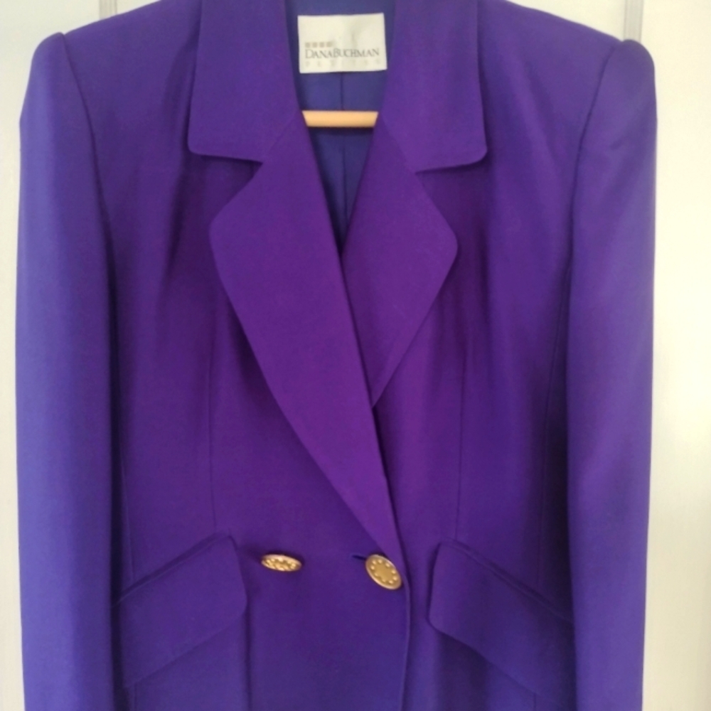 Vintage Silk Dana Buchman Blazer with matching skirt (can be sold separately) - Picture 3 of 13